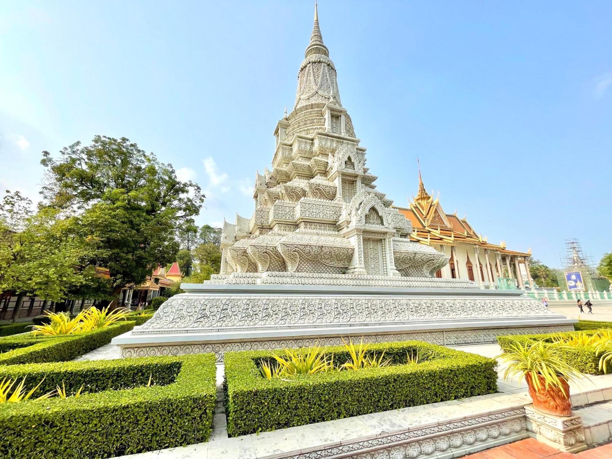 Sky Hotel Central Phnom Penh - Rooms & Apartments المظهر الخارجي الصورة