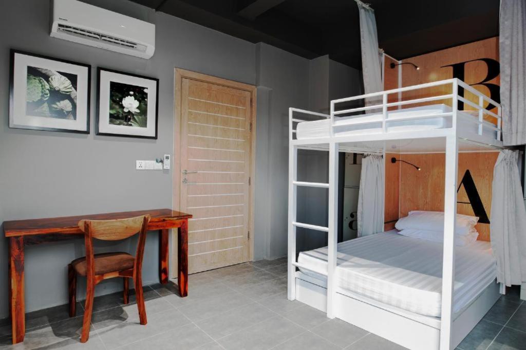Sky Hotel Central Phnom Penh - Rooms & Apartments الغرفة الصورة