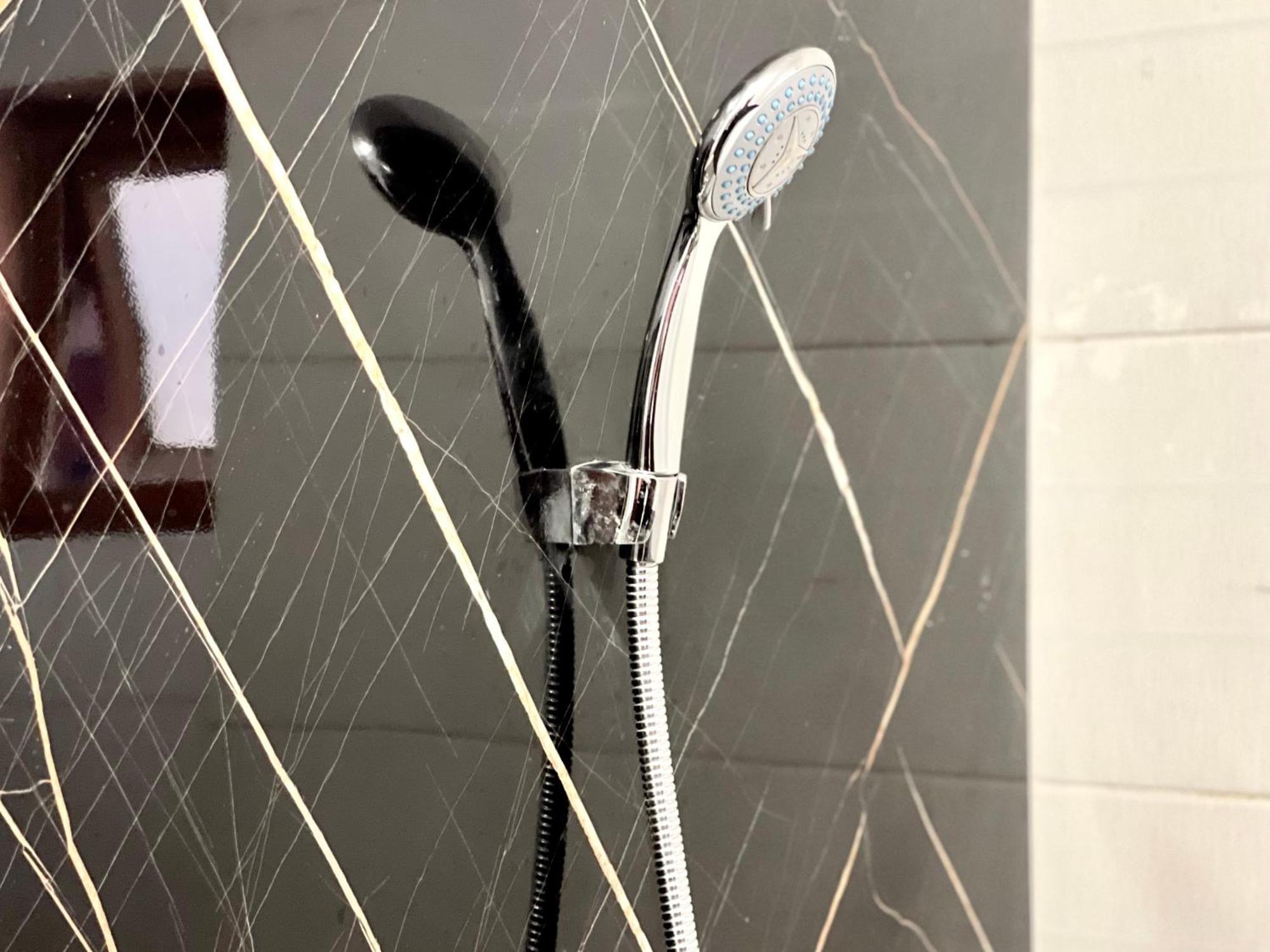 Sky Hotel Central Phnom Penh - Rooms & Apartments المظهر الخارجي الصورة